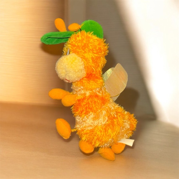 Bee 🐝 - Picture 3 of 4